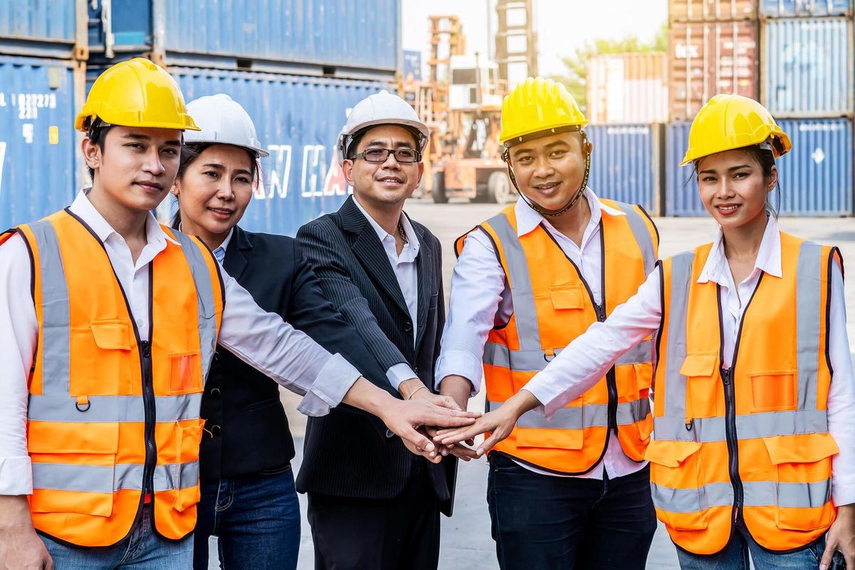 Seragam Kerja Industri Karawang